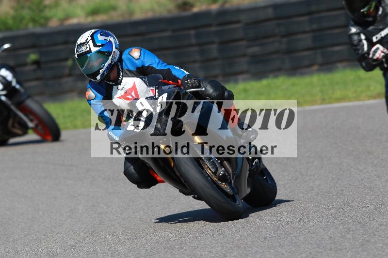 Archiv-2022/64 19.09.2022.09 Plüss Moto Sport Yamaha Fun Day ADR/Einsteiger/999